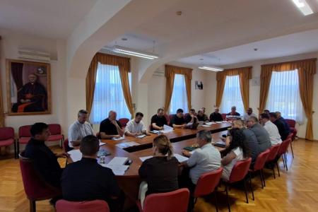 1000318356  velika