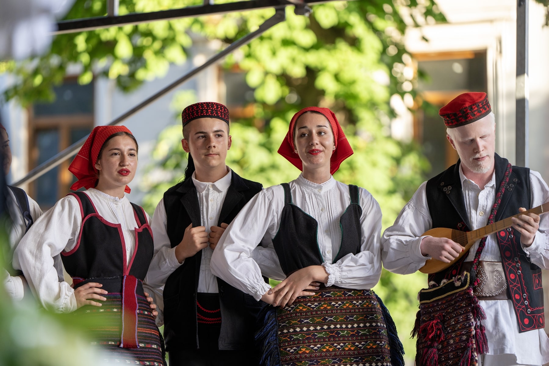 wp-content_uploads_2024_06_24_-smotra-folklora-u-otoccu-2.jpg
