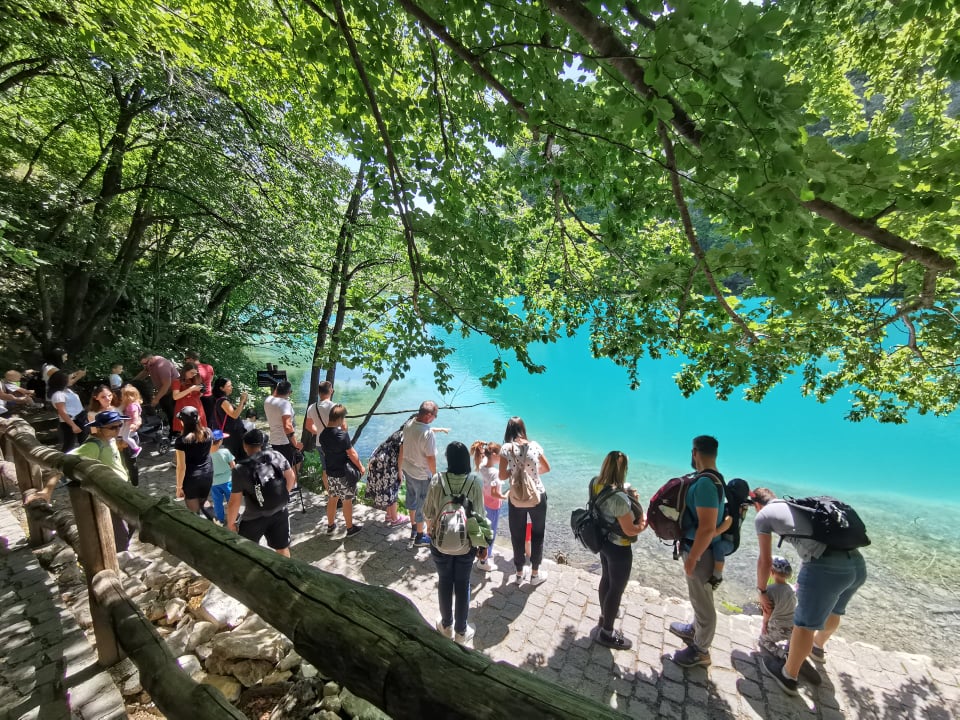 wp-content_uploads_2024_08_7_-8_-np-plitvicka-jezeraljeto-002.jpg