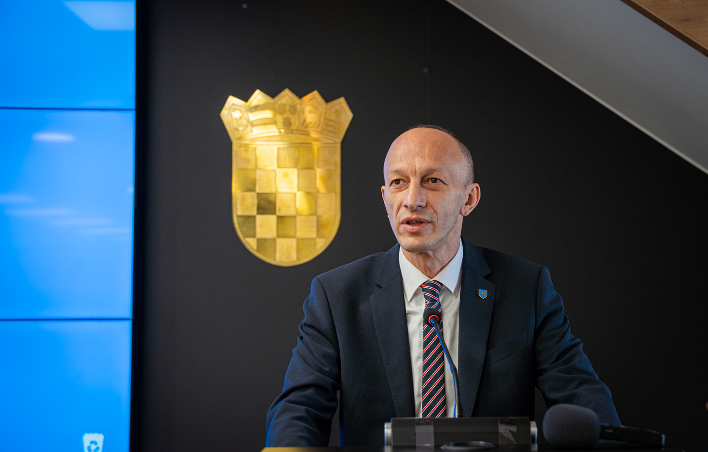 28425-5.jpg