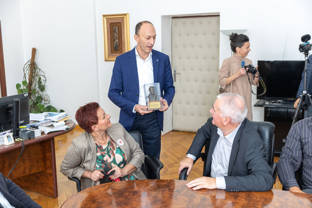 wp-content_uploads_2023_10_crveni-kriz-8.jpg