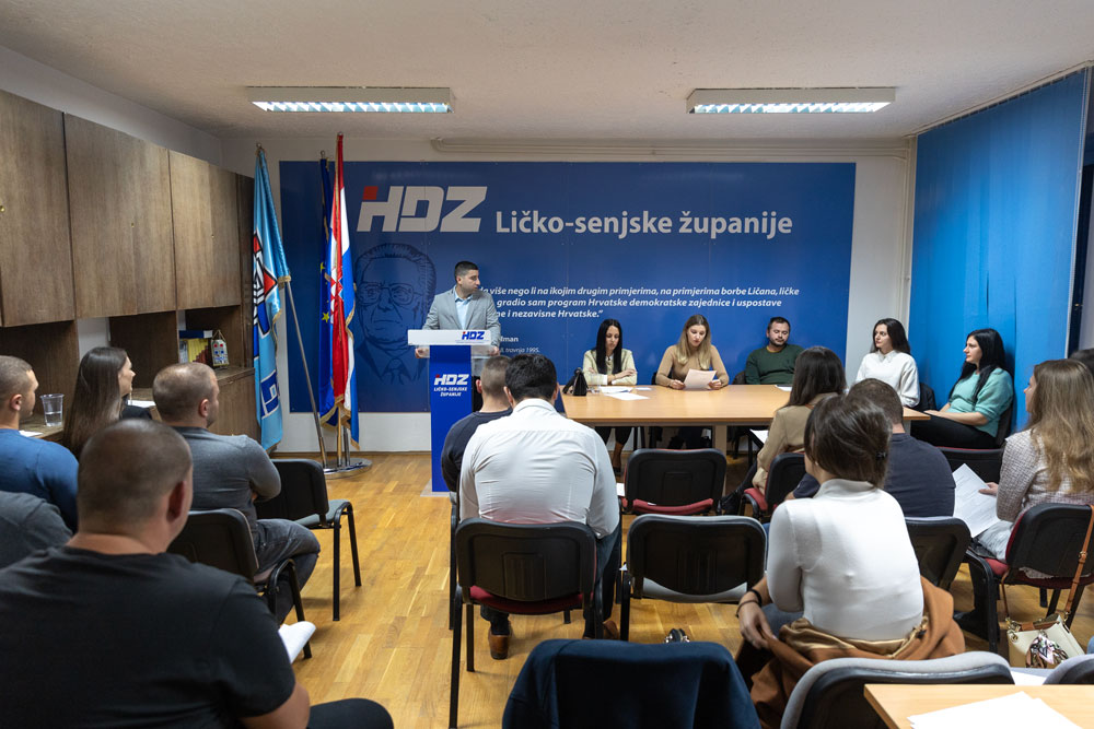 wp-content_uploads_2023_11_mladez-hdz-1.jpg