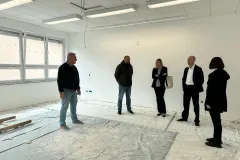 Župan Petry obišao 1,2 milijuna eura vrijedne radove na dogradnji Osnovne škole dr. Franje Tuđmana u Korenici