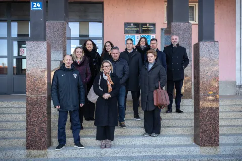 Ličko-senjska županija u suradnji s Vladom RH pokrenula energetsku obnovu zgrade Gimnazije Gospić i Strukovne škole Gospić u vrijednosti 2,5 milijuna eura