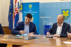 Potpisan Ugovor od pola milijuna eura za izradu projektne dokumentacije za sustav navodnjavanja poljoprivrednih površina u Udbini i Lovincu
