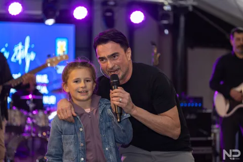 FOTO/Jole velikim koncertom u Gospiću zaključio obilježavanje Dana županije