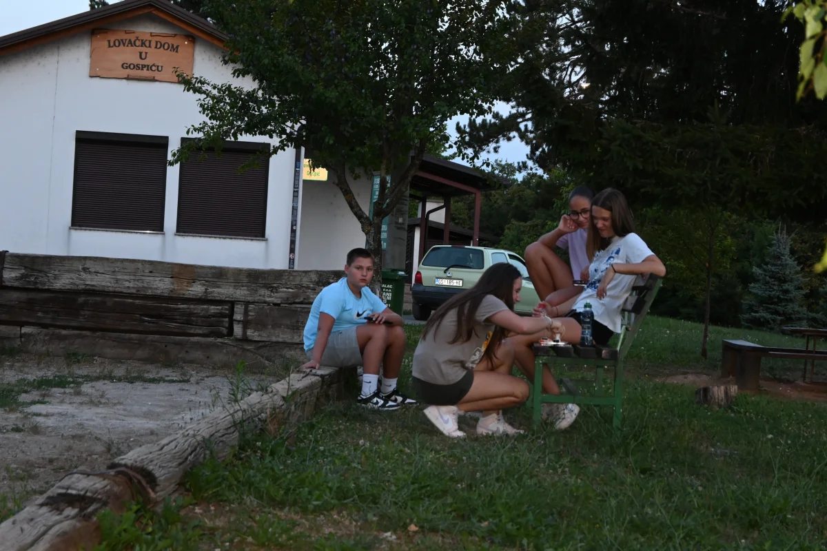 10_-8_-mladez-GS-002.jpg
