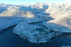 Bajkoviti prizori: Pogledajte fotografije NP Plitvička jezera u zimskom ruhu