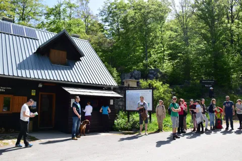 Edukativno vođenje planinarskom stazom od ulaza u Park do Zavižana