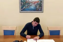 Grad Gospić povećava potpore roditeljima za novorođeno dijete i djecu s poteškoćama u razvoju