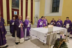 Biskup Medo predvodio misu na obljetnicu smrti biskupa Bogovića