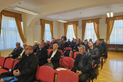Mjesečna rekolekcija svećenika Gospićko-senjske biskupije održana u Gospiću