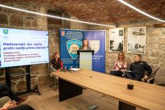 U Gospiću održan okrugli stol o prevenciji nasilja nad ženama: naglasak na suradnji institucija
