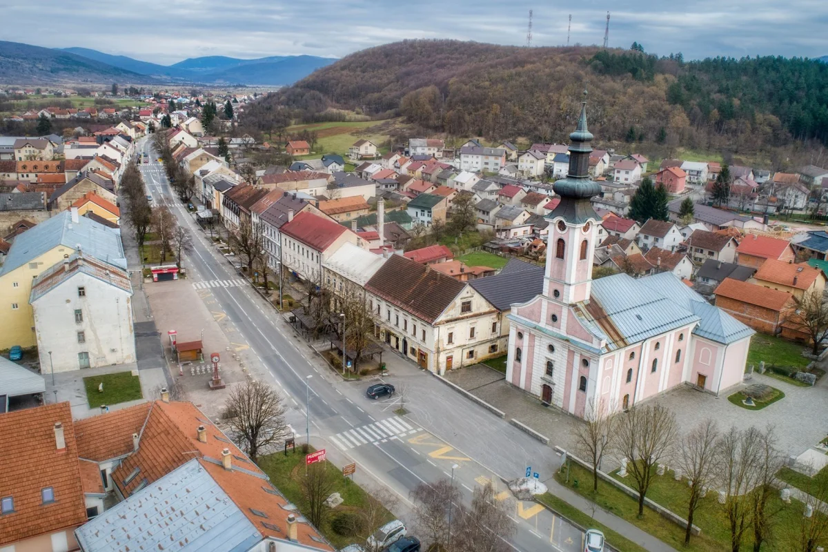 29_-1_-Otocac-panorama2.jpg
