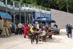 Europska speleološka elita boravila u Lici, klinci se okušali na ZIP-line alci