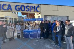 Gospić uz Dragana Primorca: građani HDZ-ovom kandidatu potpisima pružili potporu za predstojeće predsjedničke izbore