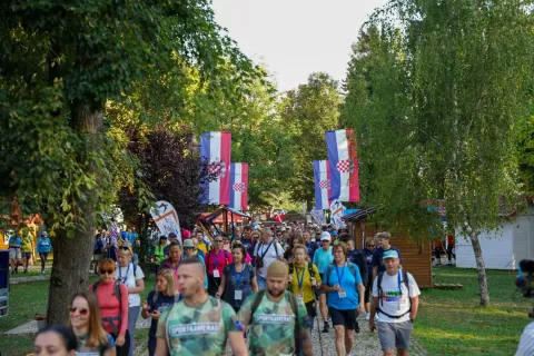 Počeo je 6. Hrvatski festival hodanja