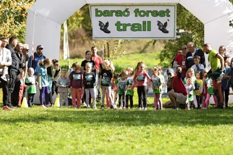 Djeca iz AK Plitvice osvojila brojne medalje u sklopu Barać Forest Trail 2024