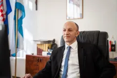 Sve izglednija pobjeda Ernesta Petryja u prvom krugu