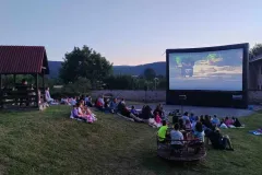 Brinjsko ljeto 2025.: Filmske večeri, tamburaši, sport i Like Lika festival