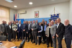 Upravni odbor HOK-a održan u Ličko-senjskoj županiji – predstavljena monografija o ličkom obrtništvu
