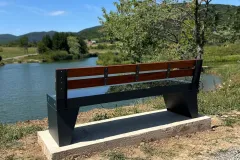 Obogaćena turistička infrastruktura Brinja: Pametne klupe na ključnim lokacijama