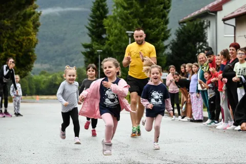 Kiša nije zaustavila 4. Plitvičku noćnu utrku – sportski duh i sjajni rezultati!