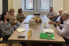 Općina Brinje održala radni sastanak s logopedskom udrugom “Postojim”