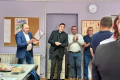 Biskup Marko Medo posjetio Srednju školu Otočac