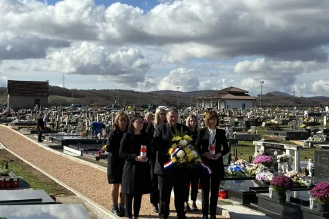 U Brinju odana počast preminulima povodom blagdana Svih svetih
