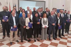Premijer Plenković uručio Sporazume za ulaganja u otočni dio Ličko-senjske županije u bespovratnom iznosu većem od 8,5 milijuna eura