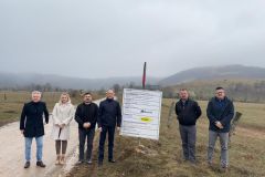 Započeli radovi na rekonstrukciji makadamske ceste Udbina–Donji Lapac