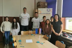 Učenici u Gospiću učili o elektrostatici kroz praktične radionice
