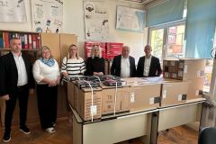 Župan obišao osnovnu i srednju školu u Otočcu - nabavljeno 20 novih laptopa