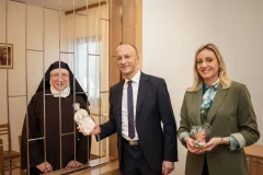 Župan Petry posjetio Samostan Presvetog Srca Isusova klauzurnih sestara karmelićanki u Gospiću