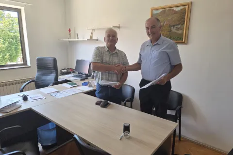 Potpisan Ugovor rekonstrukciji mosta na nerazvrstanoj cesti NC RI-28 u naselju Ričice u Općini Lovinac