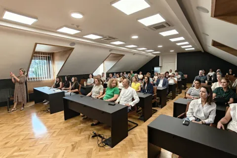 U Gospiću održana javnozdravstvena tribina “Knjiga kao glas upozorenja”