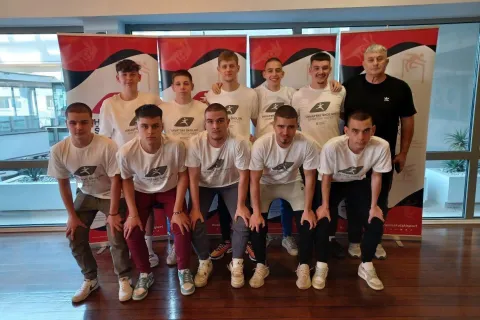 Školski ponos Otočca: “Gacki sokoli” među najboljima u školskom futsalu Hrvatske