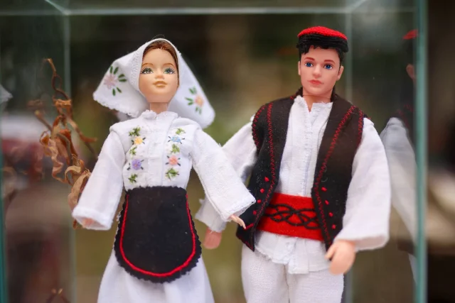 Dječje ljeto u Otočcu: Mališani učili osnove kuglanja, slijedi radionica Barbie Gačanka
