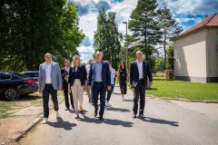 Nova ulaganja Vlade RH u Ličko-senjsku županiju: Ministar Bačić donio ugovore vrijedne gotovo šest milijuna eura