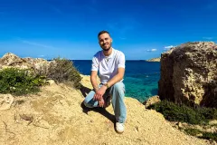 Coolins nas vodi na Maltu i u vlastite emocije kroz novi spot “Prolazno je sve”