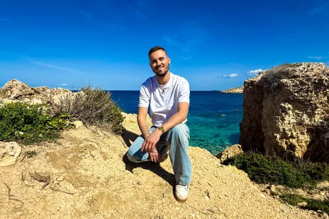 Coolins nas vodi na Maltu i u vlastite emocije kroz novi spot “Prolazno je sve”
