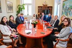 Ministar Glavina u Novalji uručio vrijedne ugovore, župan Petry potvrdio: Ličko-senjska županija potpuno je spremna za sezonu
