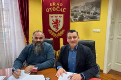 Otočac dobiva sklonište za pse: Grad potpisao ugovor vrijedan 74.737 eura