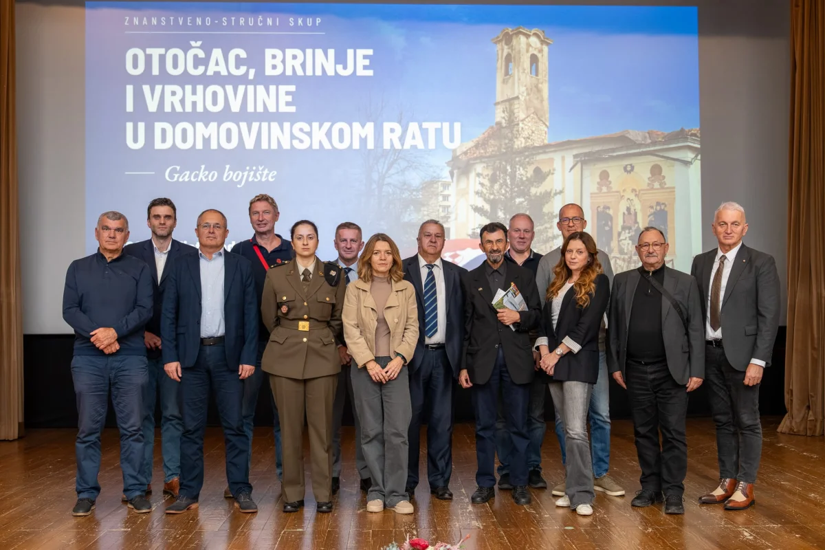 DRuG-Zavrsna_fotka.jpg
