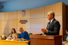Usvojen novi proračun Grada Gospića za 2025. - besplatan vrtić za najpotrebitije, veće božićnice i povećanje sredstava za sportaše i civilne udruge