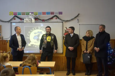 Bikeri moto cluba “Crazy Wolfs” donirali područnu školu u Smiljanu