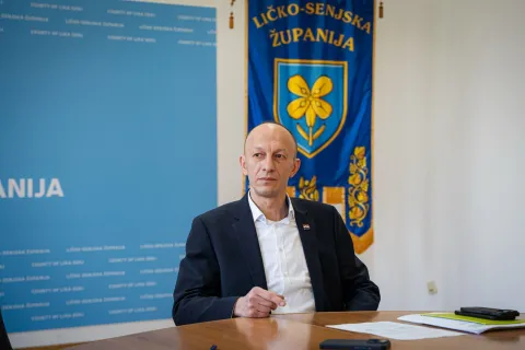 Ličko-senjska županija potpisala ugovore o dodjeli financijskih sredstava za financiranje institucionalne podrške udrugama za 2025. godinu