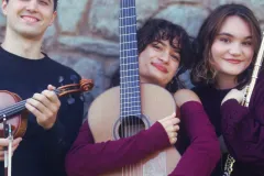Glazbena večer u Karlobagu uz nastup mladih glazbenika “Trio Stretta”