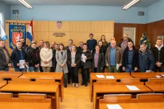 Gradonačelnik Milinović potpisao Ugovore s poljoprivrednicima vrijedne 15 000 eura